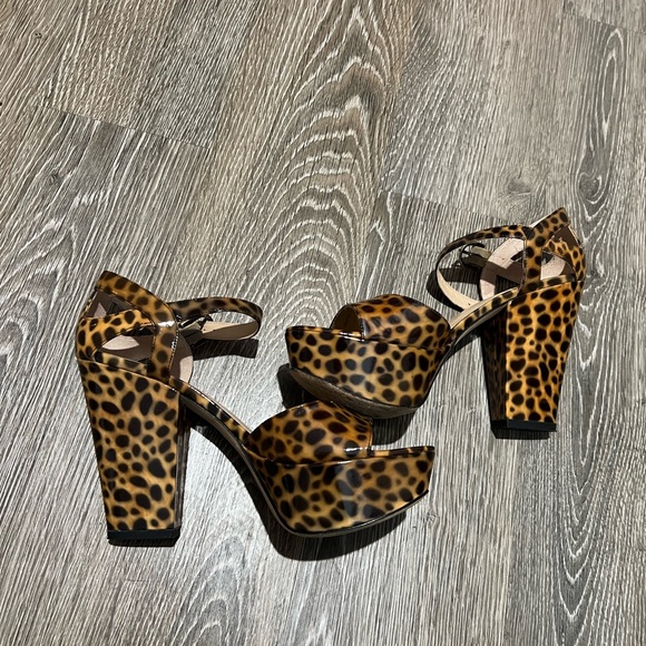Via Spiga leopard heels patent leather size 9 worn once - Picture 4 of 7